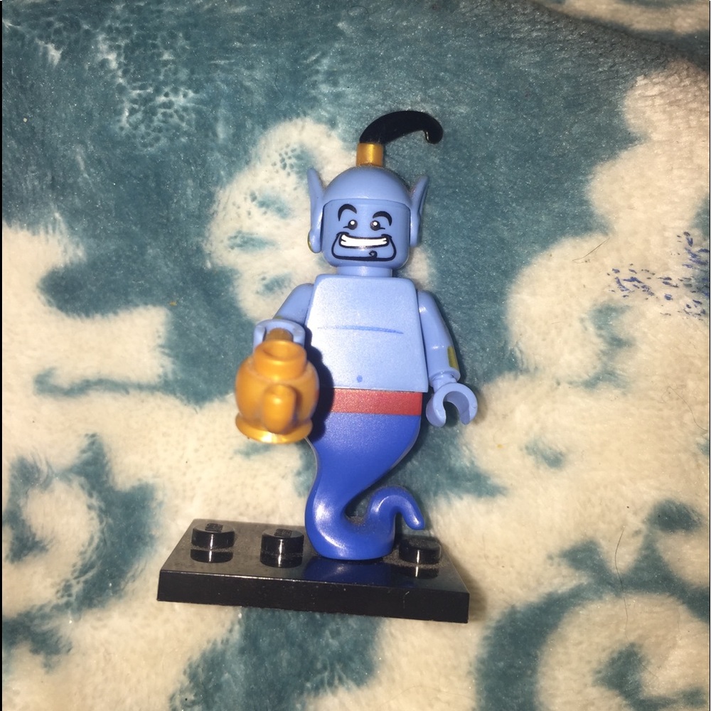 Disney Genie LEGO Figure w/ Magic Lamp & Base